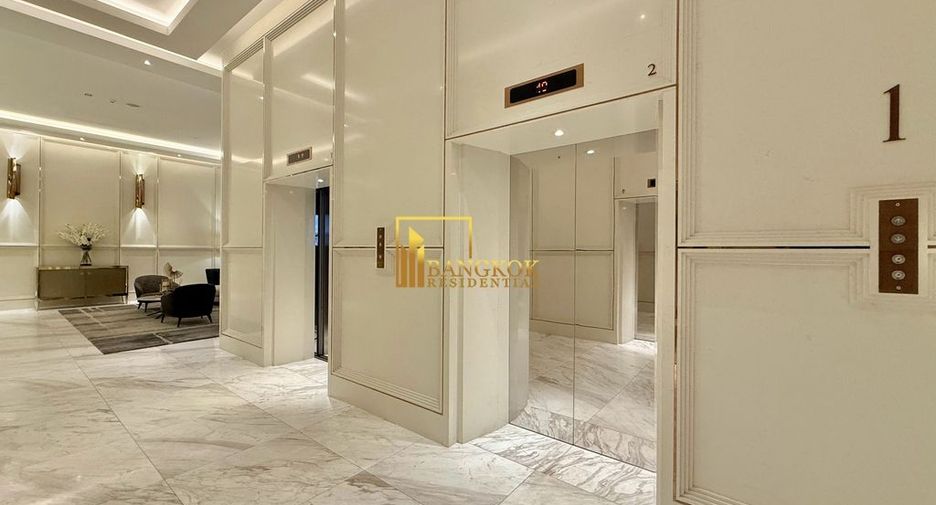 For sale 3 bedrooms condo in Khlong Toei, Bangkok