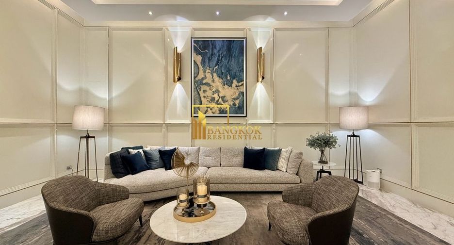 For sale 3 bedrooms condo in Khlong Toei, Bangkok