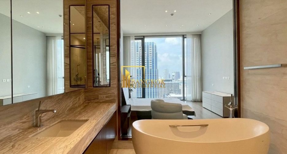 For sale 2 bedrooms condo in Pathum Wan, Bangkok