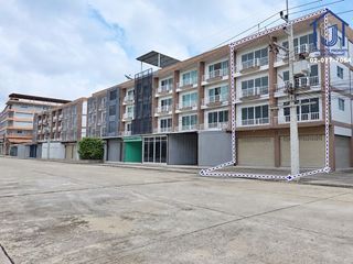 Продажа 4 спальни торговое помещение в Khlong Luang, Патумтани