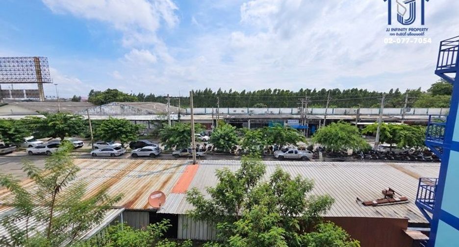 Продажа 4 спальни торговое помещение в Khlong Luang, Патумтани