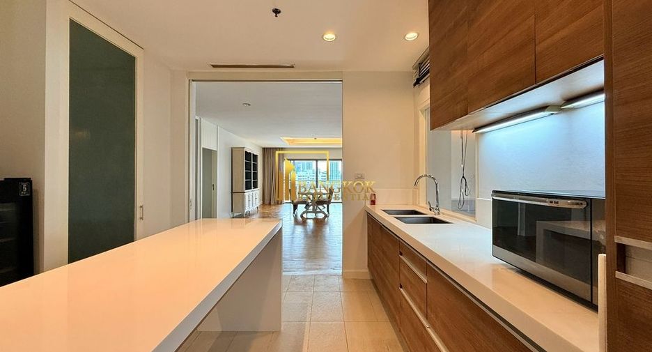 For rent 3 ベッドルーム condo in Watthana, Bangkok