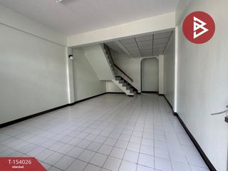 For sale 2 ベッドルーム townhouse in Bang Pakong, Chachoengsao