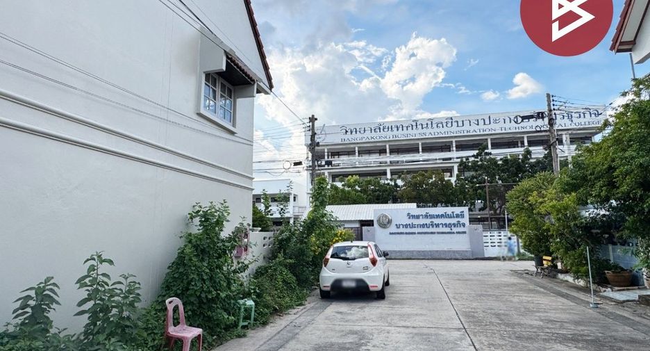 For sale 2 ベッドルーム townhouse in Bang Pakong, Chachoengsao