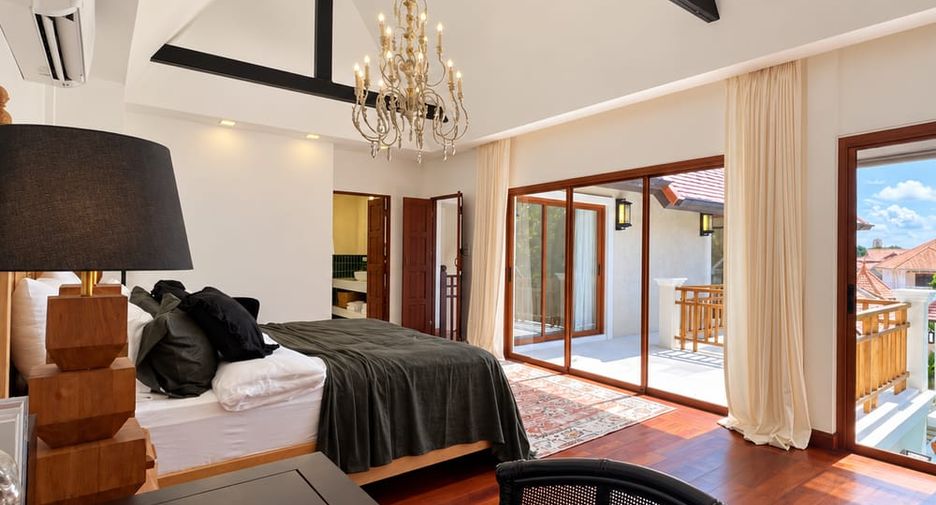 Villa en venta de 5 habitaciones en Bang Lamung, Chonburi