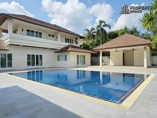 Villa en venta de 5 habitaciones en Bang Lamung, Chonburi