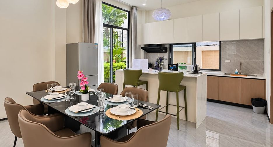 For rent and for sale 4 bedrooms villa in Bang Lamung, Chonburi