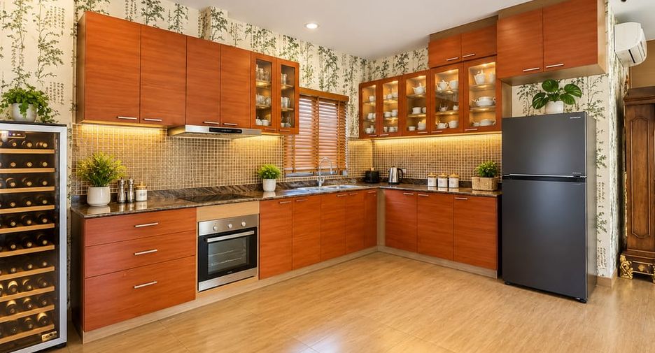 À vendre 3 chambres maison à Huay Yai, Pattaya
