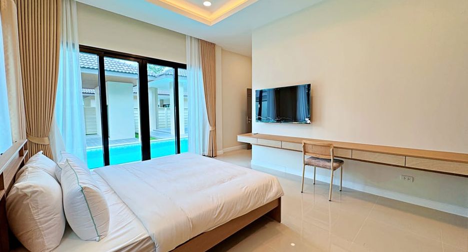 À louer 3 chambres villa à Bang Lamung, Chonburi