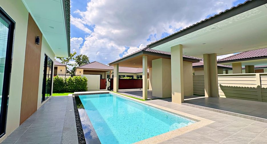 À louer 3 chambres villa à Bang Lamung, Chonburi