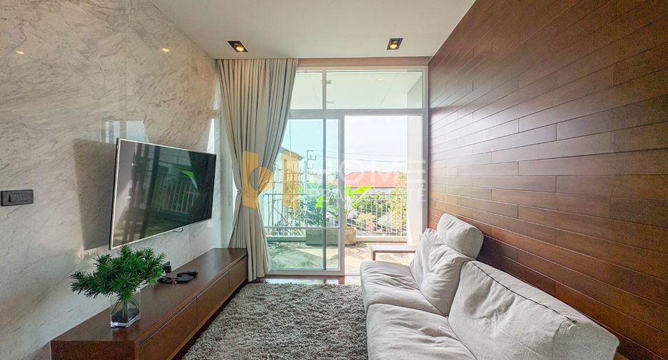 Casa en venta de 6 habitaciones en Bang Khen, Bangkok