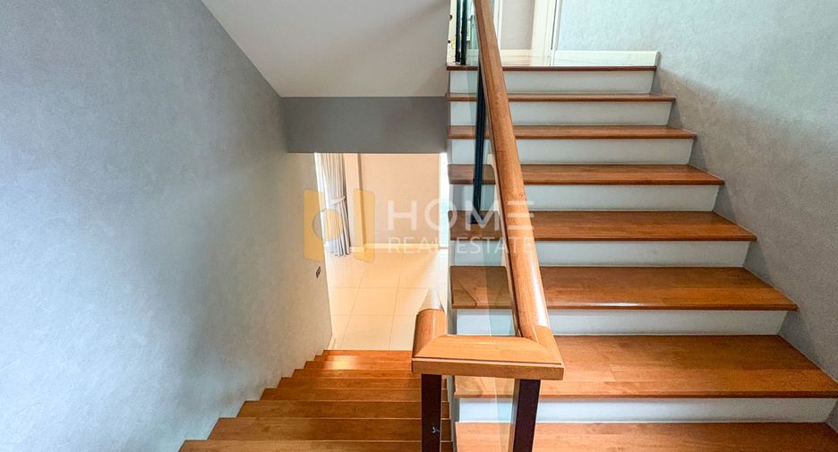Casa en venta de 6 habitaciones en Bang Khen, Bangkok