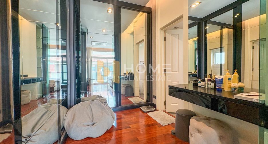 Casa en venta de 6 habitaciones en Bang Khen, Bangkok