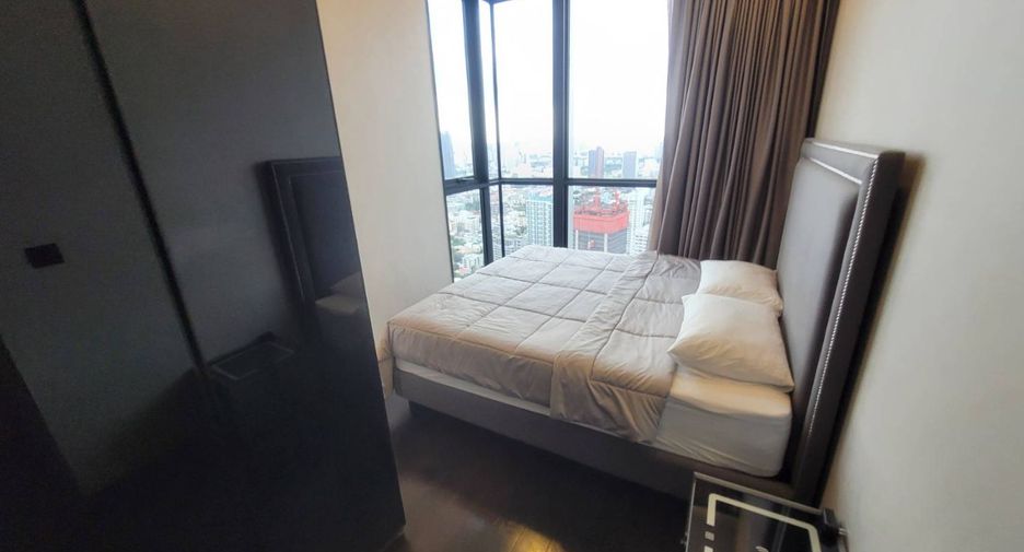 For rent 2 bedrooms condo in Watthana, Bangkok
