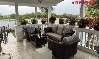 À vendre 3 chambres maison à Huay Yai, Pattaya