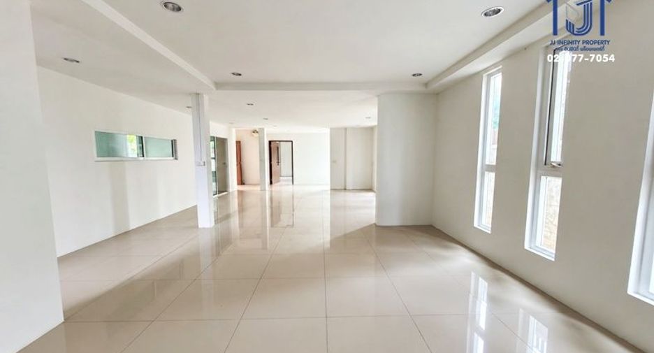 For sale 3 bedrooms house in Din Daeng, Bangkok