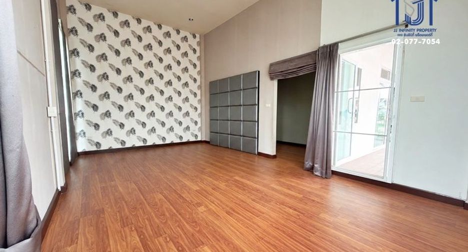 For sale 3 bedrooms house in Din Daeng, Bangkok