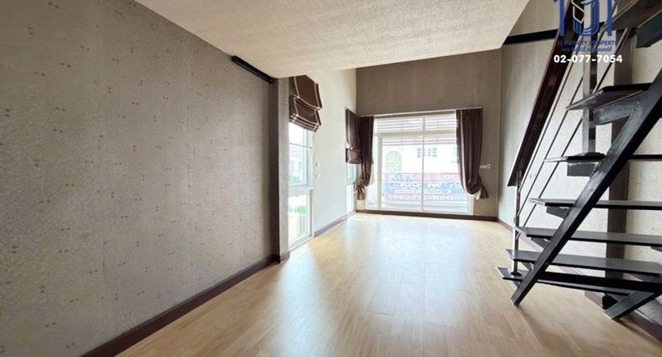 For sale 3 bedrooms house in Din Daeng, Bangkok
