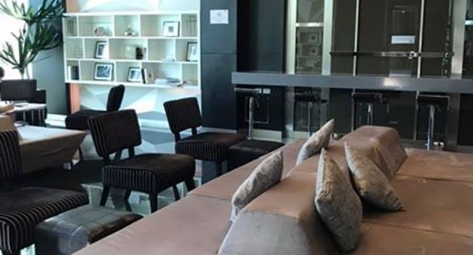 For rent and for sale 1 bed condo in Watthana, Bangkok