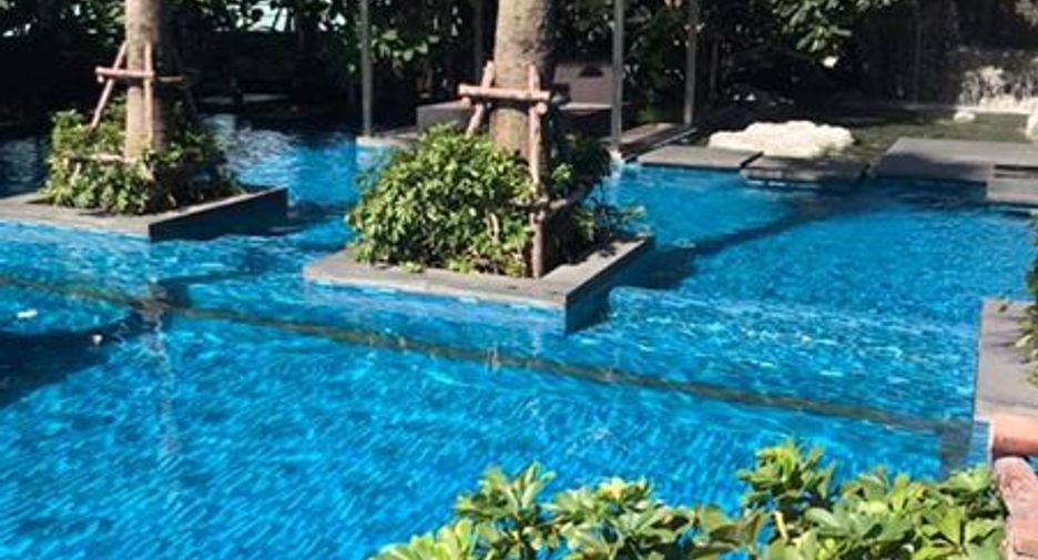 For rent and for sale 1 bed condo in Watthana, Bangkok