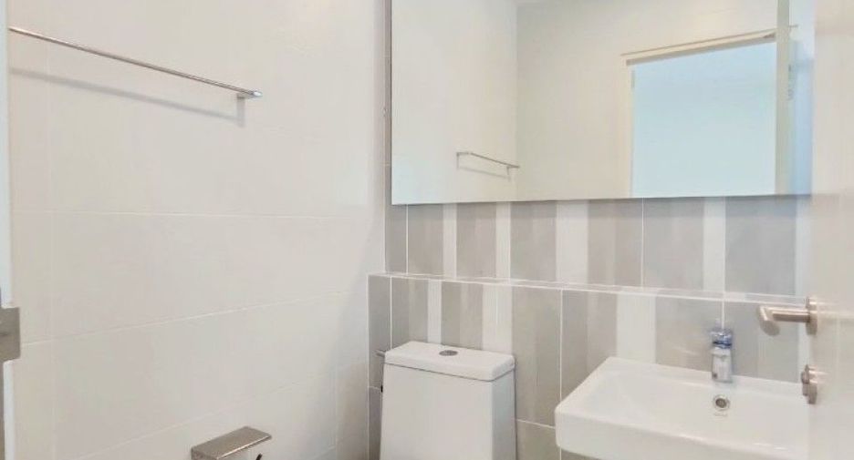 For sale 2 ベッドルーム townhouse in Phra Samut Chedi, Samut Prakan