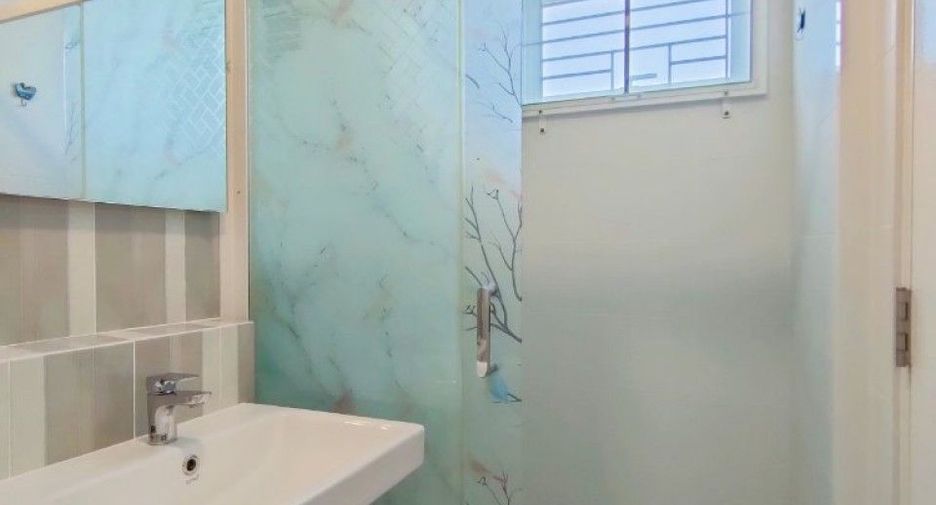 For sale 2 ベッドルーム townhouse in Phra Samut Chedi, Samut Prakan