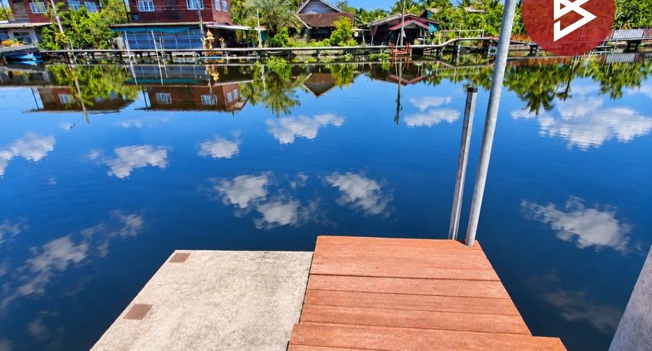 À vendre 3 chambres maison à Ban Phaeo, Samut Sakhon