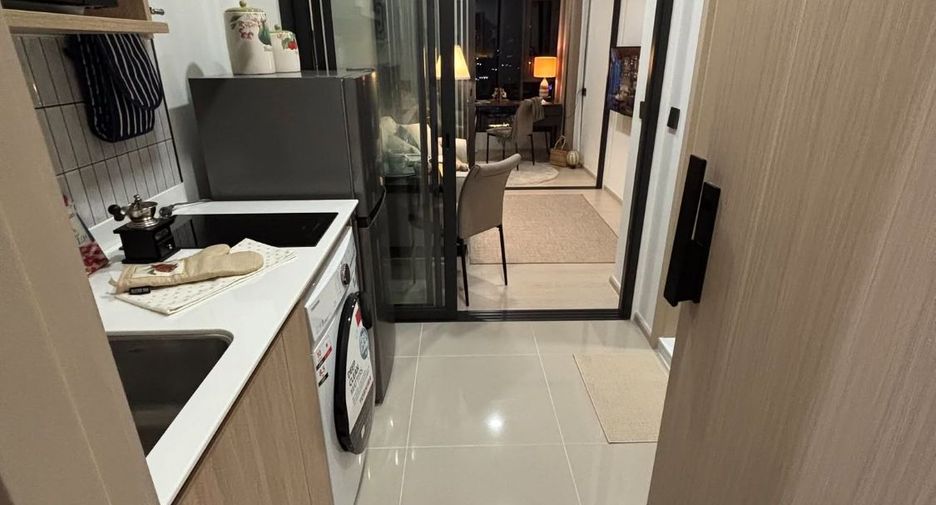 Condo en alquiler de 1 habitaciones en Khlong San, Bangkok