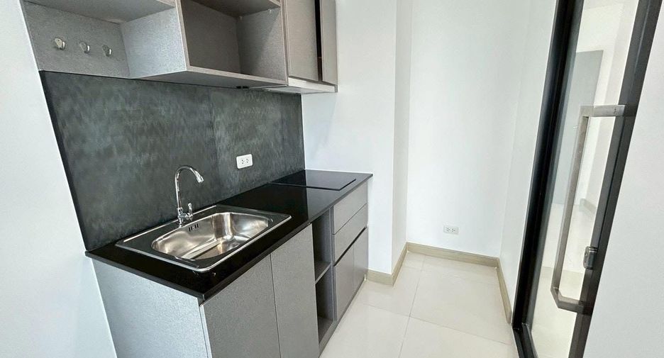 Condo en alquiler de 1 habitaciones en Bang Phlat, Bangkok