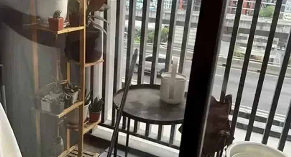Condo en alquiler de 2 habitaciones en Bang Kapi, Bangkok