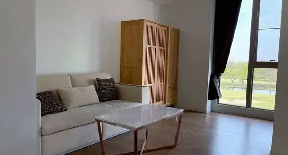 For rent 3 bedrooms house in Saphan Sung, Bangkok