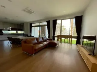 For rent 3 bedrooms house in Saphan Sung, Bangkok
