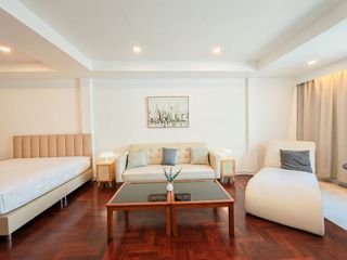 À louer 6 chambres maison à Bang Kho Laem, Bangkok