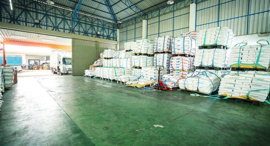 For sale 5 bedrooms retail Space in Mueang Nong Khai, Nong Khai