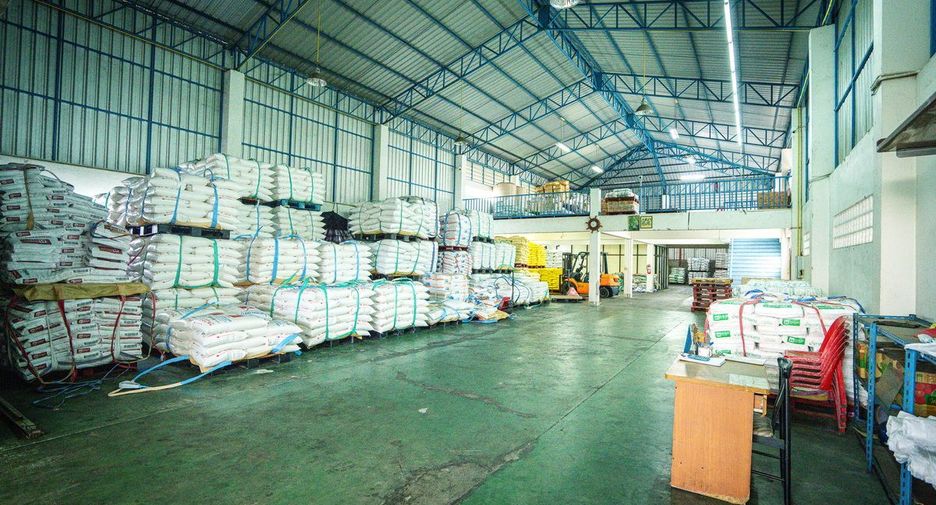 For sale 5 bedrooms retail Space in Mueang Nong Khai, Nong Khai