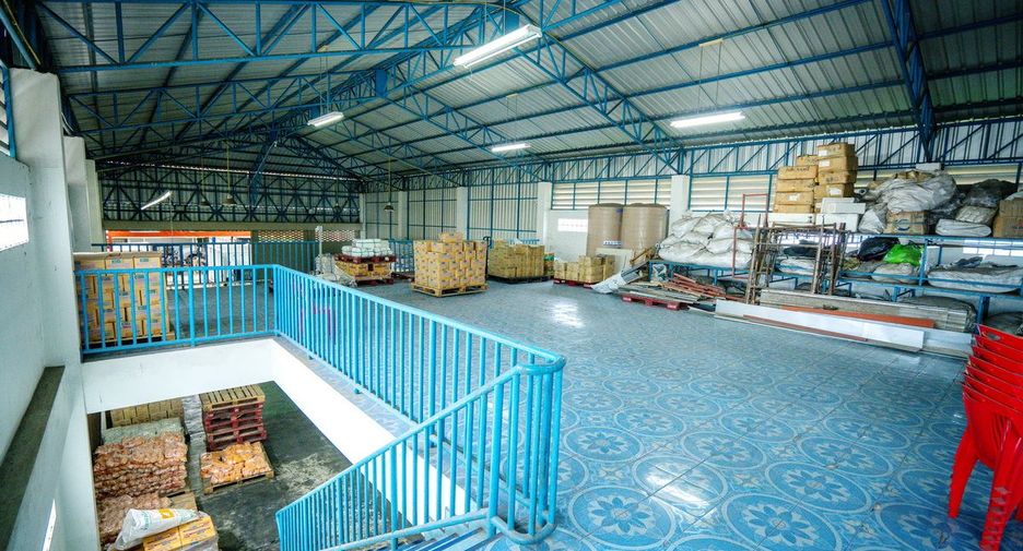 For sale 5 bedrooms retail Space in Mueang Nong Khai, Nong Khai