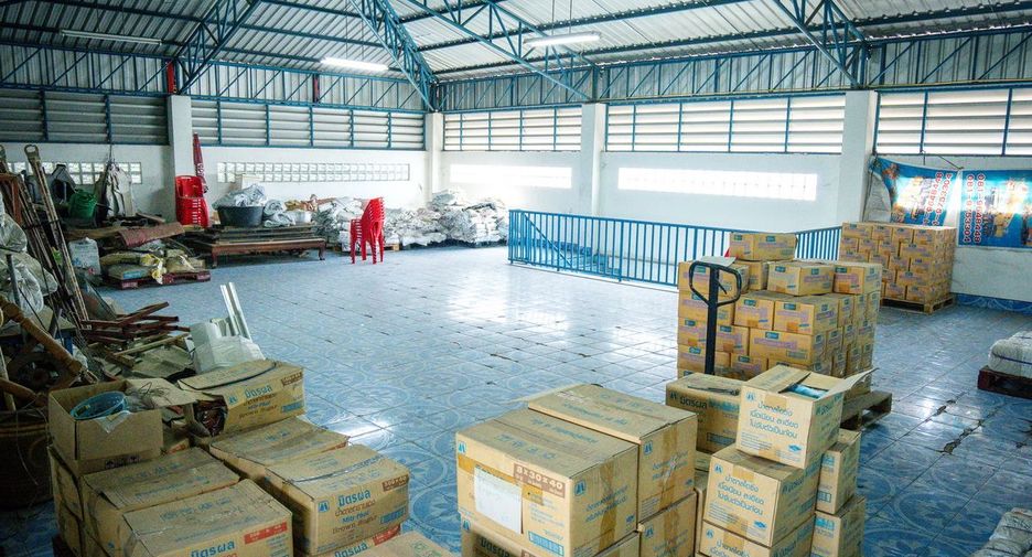 For sale 5 bedrooms retail Space in Mueang Nong Khai, Nong Khai