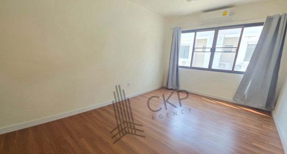Casa en venta de 3 habitaciones en Bang Khun Thian, Bangkok