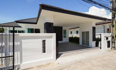 Villa zum Kauf mit 3 Zimmer in Huay Yai, Pattaya