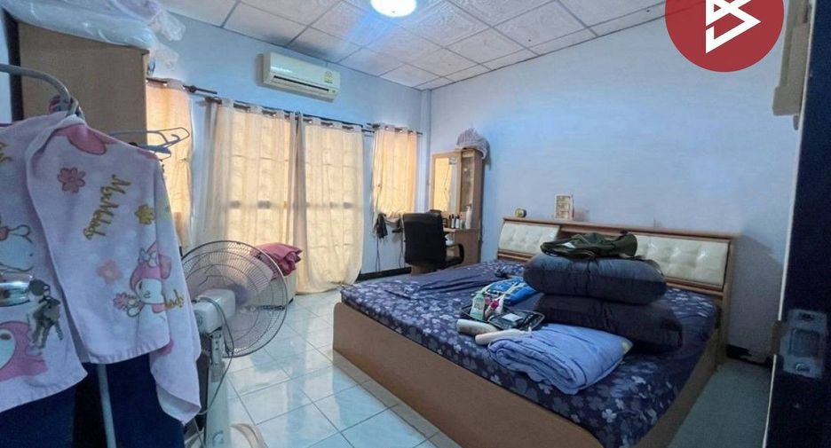 À vendre 2 chambres maison de ville à Mueang Samut Prakan, Samut Prakan