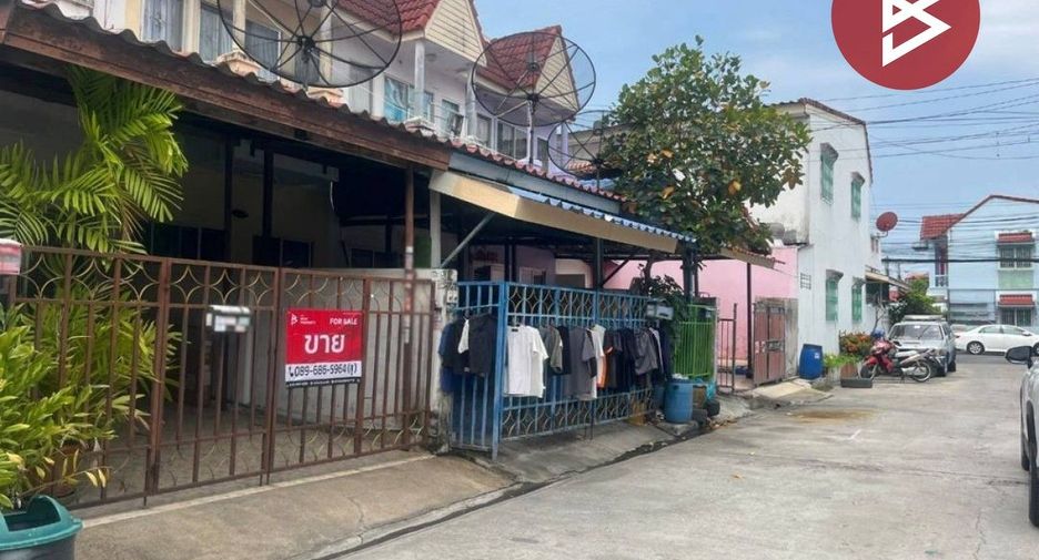 À vendre 2 chambres maison de ville à Mueang Samut Prakan, Samut Prakan