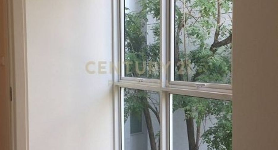 For sale 2 bedrooms condo in Phaya Thai, Bangkok