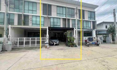 For sale 3 bedrooms house in Lat Krabang, Bangkok