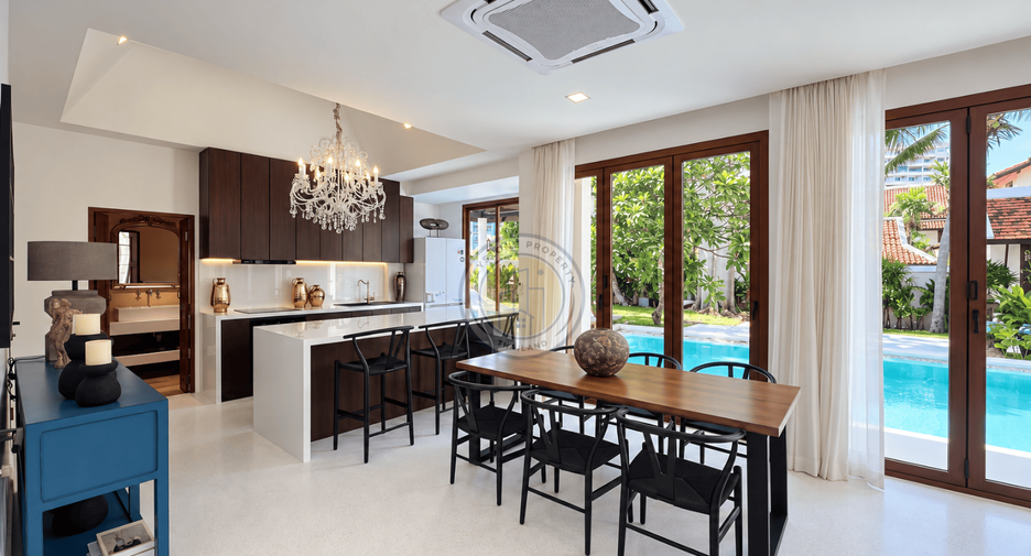 Villa en venta de 5 habitaciones en Bang Lamung, Chonburi