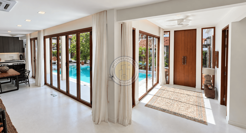 Villa en venta de 5 habitaciones en Bang Lamung, Chonburi