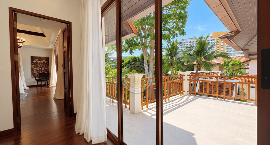 Villa en venta de 5 habitaciones en Bang Lamung, Chonburi