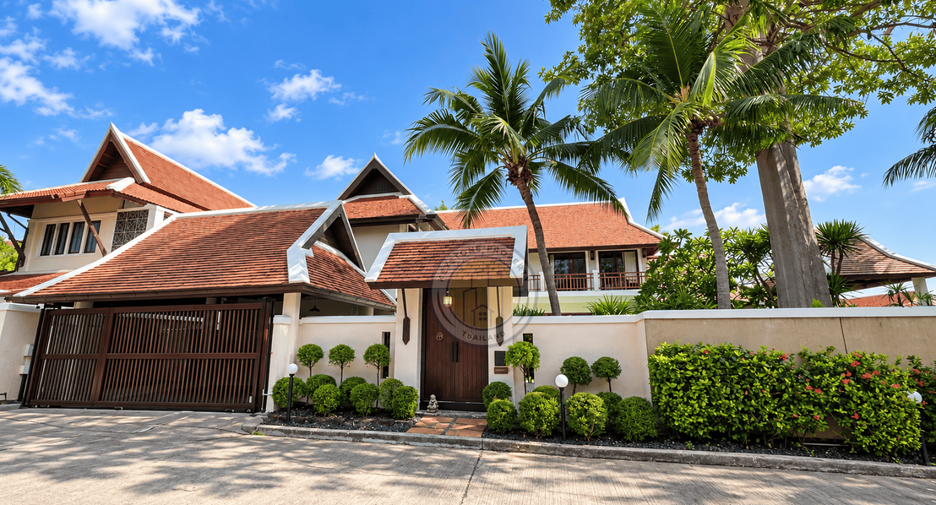 Villa en venta de 5 habitaciones en Bang Lamung, Chonburi