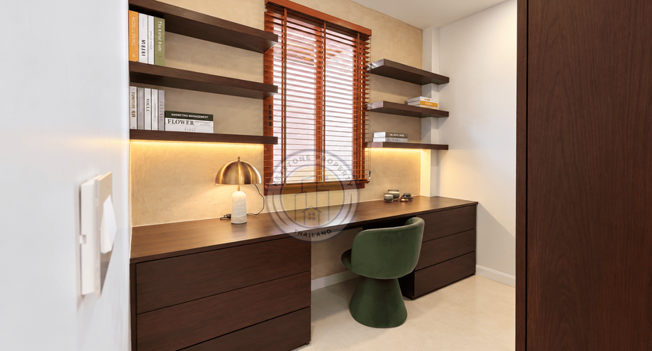 Villa en venta de 5 habitaciones en Bang Lamung, Chonburi