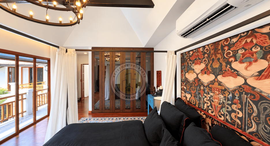 Villa en venta de 5 habitaciones en Bang Lamung, Chonburi