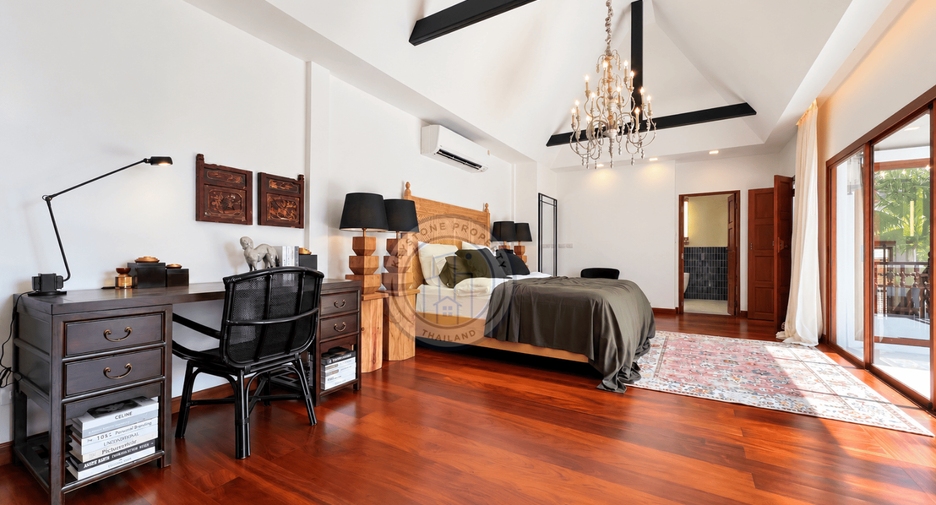 Villa en venta de 5 habitaciones en Bang Lamung, Chonburi